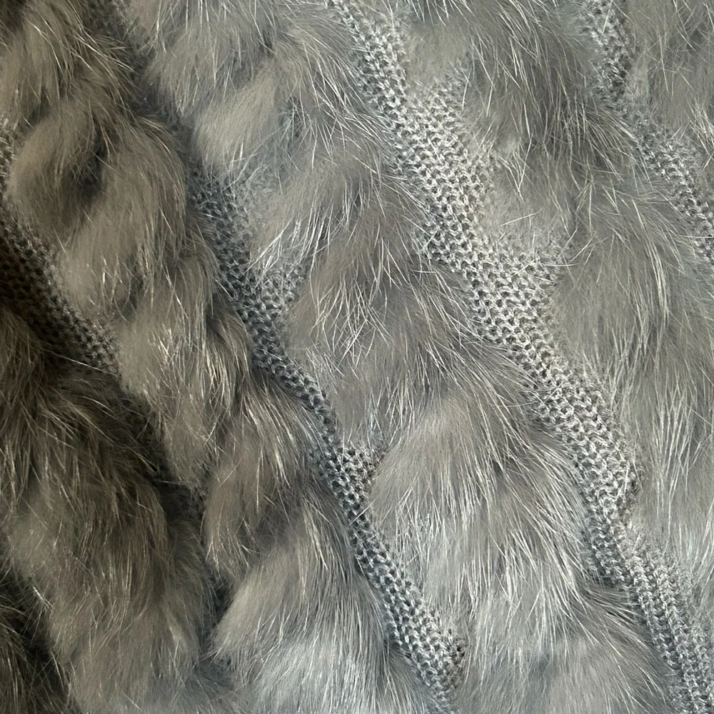 Cape/Poncho - Picture 5 of 10